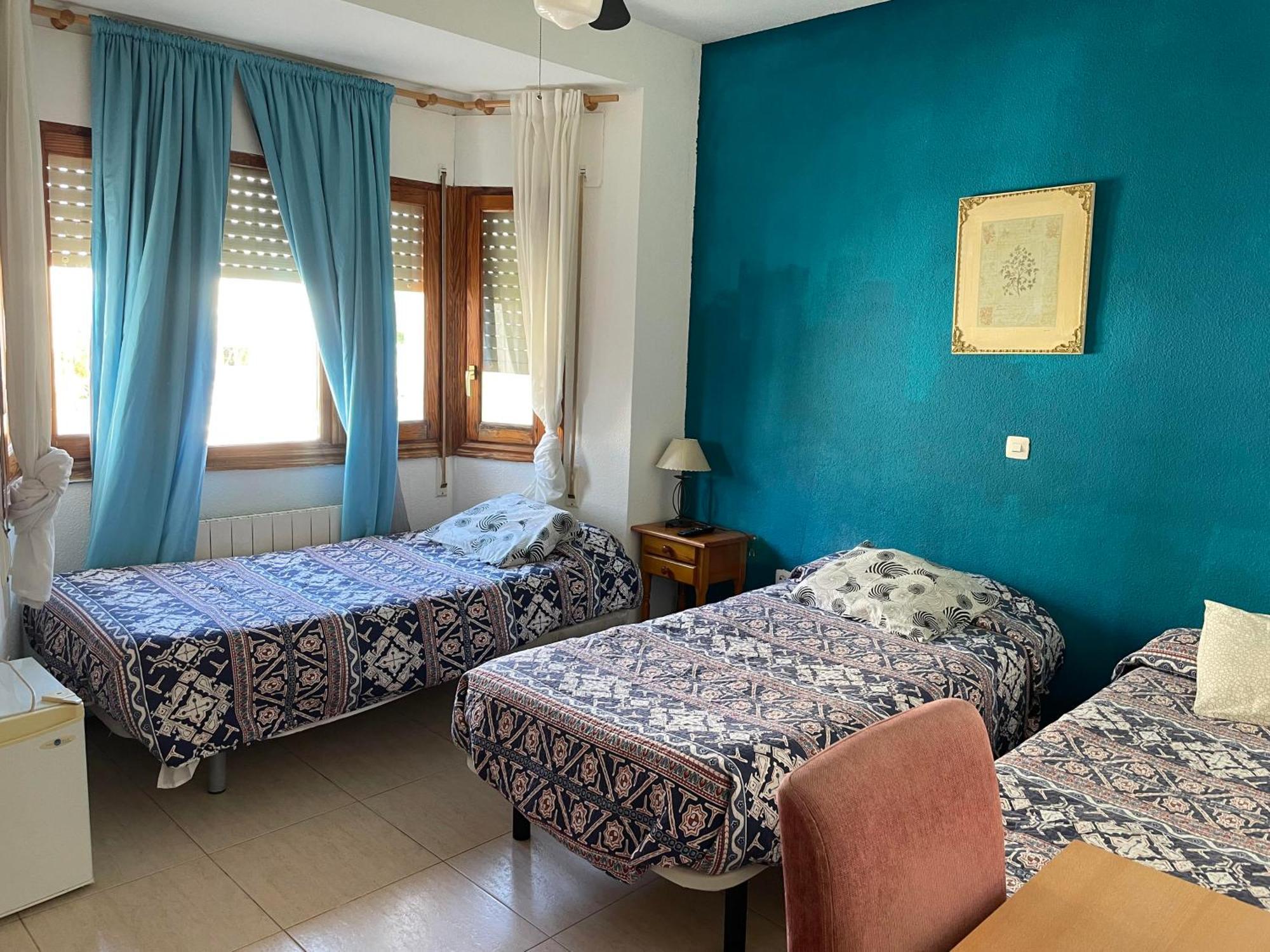 Hostal El Alba Брунете Экстерьер фото